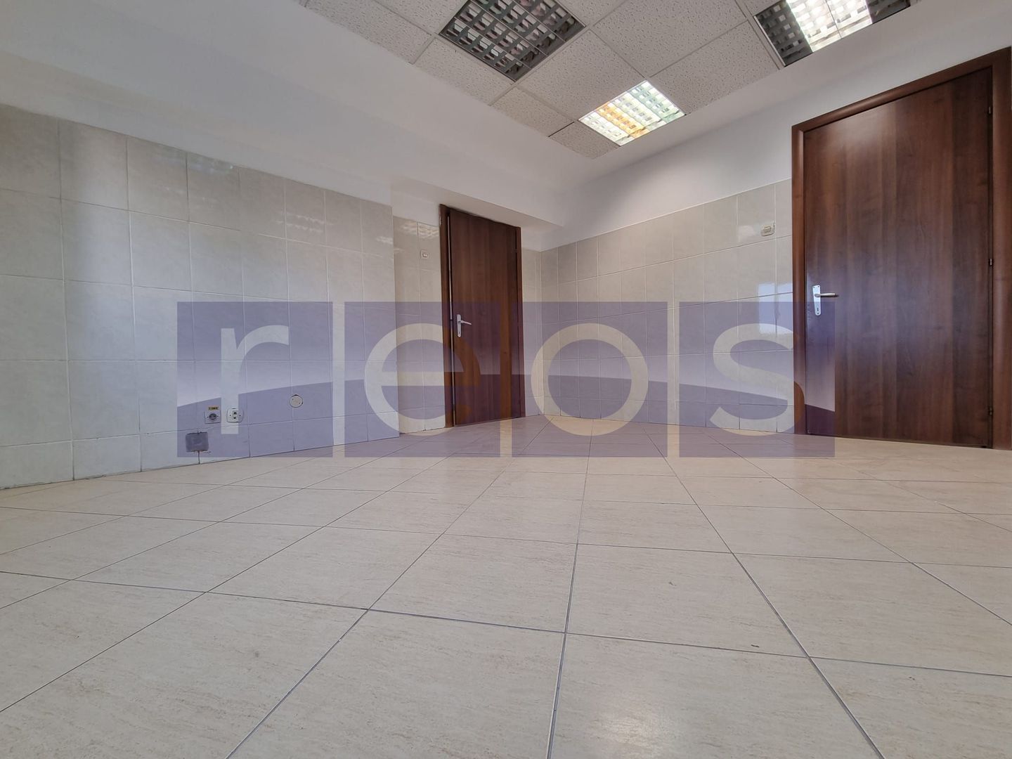 VANZARE SPATIU COMERCIAL | 15 CAMERE | ZONA UNIRII - Poză 19
