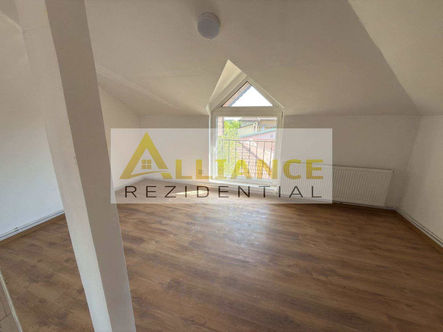 CASA INDIVIDUALA CU POTENTIAL COMERCIAL – CATELU, STRADA INDEPENDENTEI - Poză 2