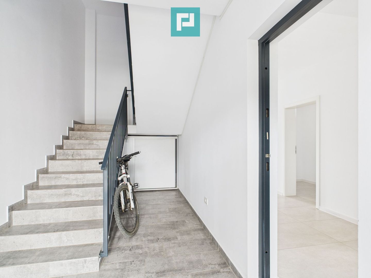 Apartament cu 2 camere, terasă generoasă – Moșnița - Poză 21