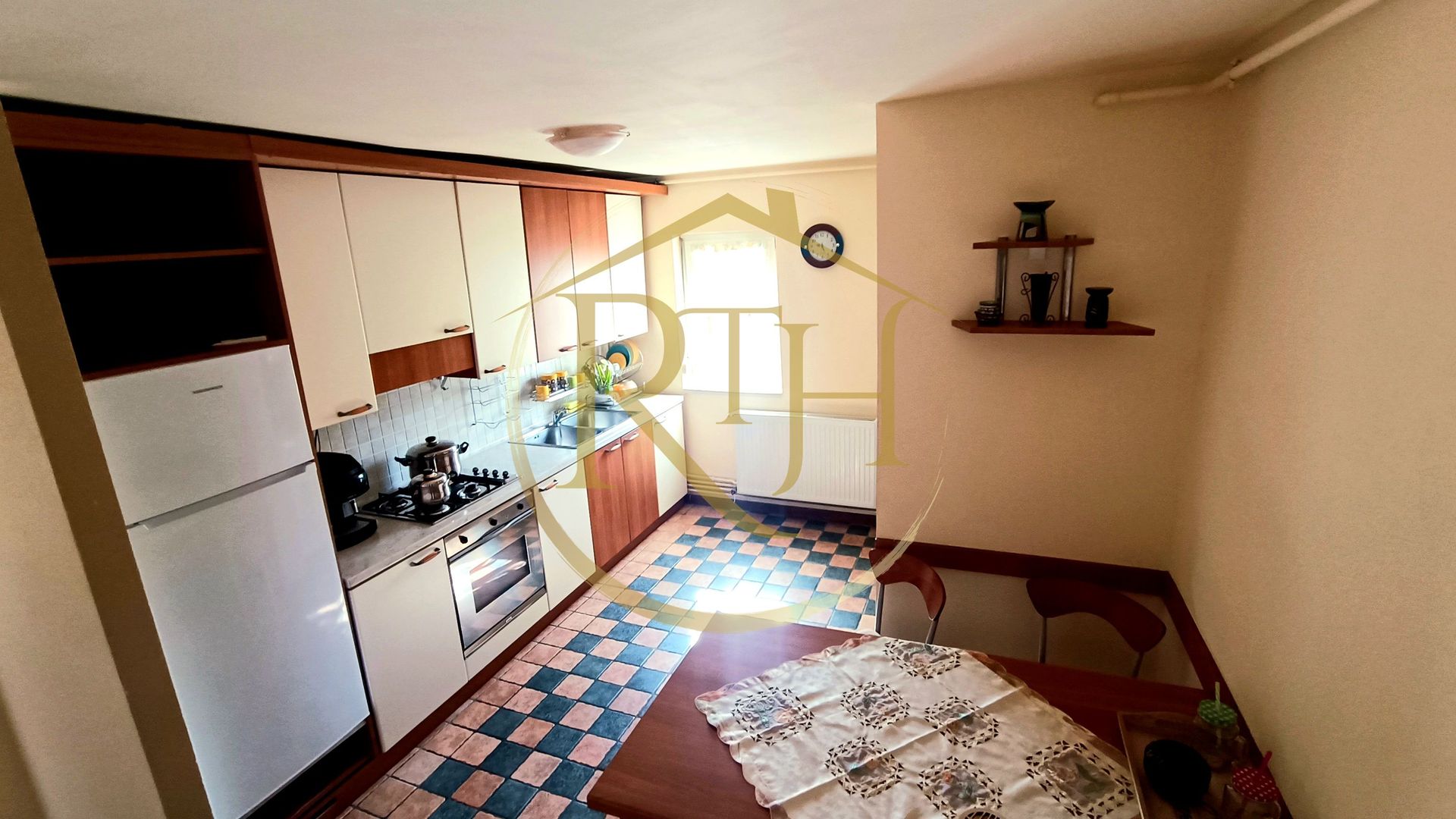 Se inchiriaza apartament cu 3 camere spatios si luminos – zona Olimpia - Poză 12