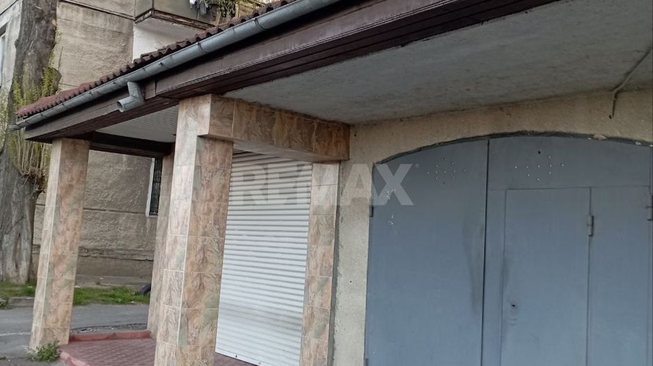 Vânzare oficii la parter, 200mp, perfect pentru magazin, atelier, frizerie, salon cosmetologic, masaj, dentist - Poză 4