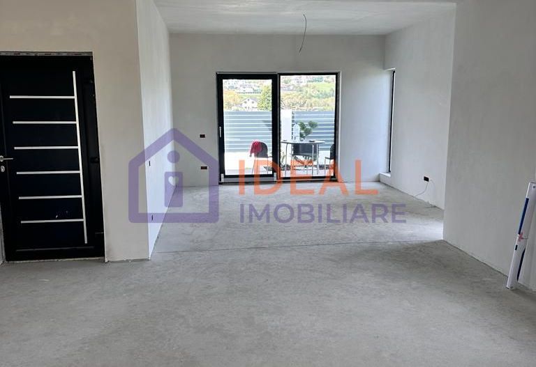 Casa Individuala cu 4 camere si 700 mp teren, in Tocile - Poză 7