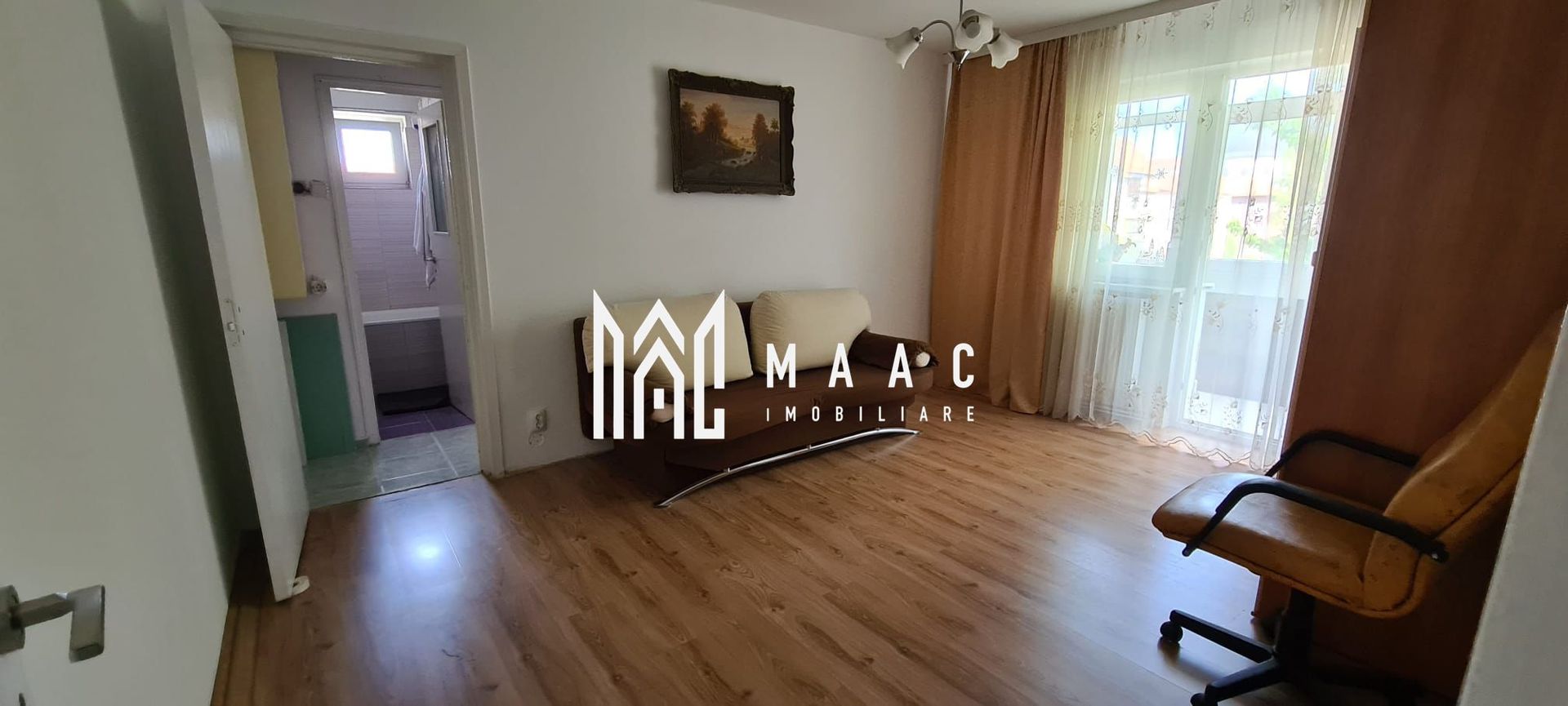 Apartament 3 Camere | Etaj 3 | Zona Mihai Viteazu - Poză 1