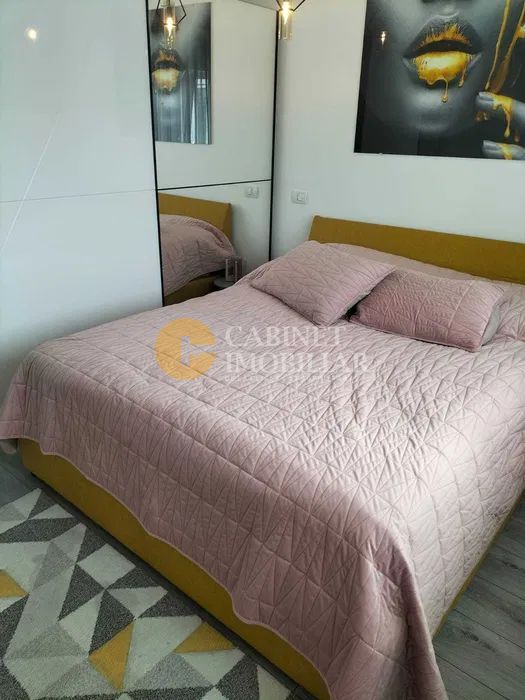 Nicolina- Apartament 2 Camere Decomandat Etaj 3 -Bloc 1984 - Poză 5