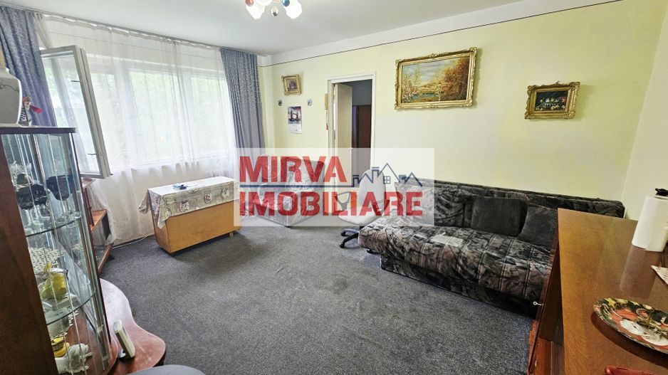 De vânzare apartament 2 camere, zona Malu Roșu, Ploiești - Poză 1