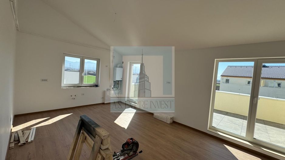Apartament 3 camere / penthouse pe doua nivele - zona Sanpetru - Poză 4