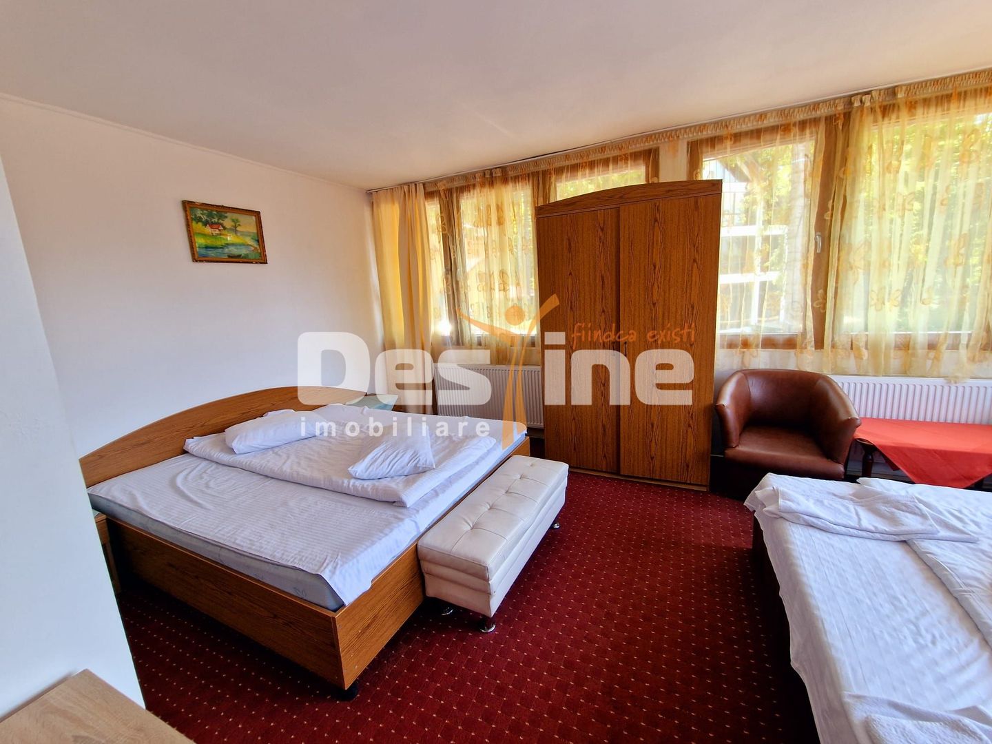 Pensiune de vânzare I Predeal | Teren 600 mp | 14 dormitoare I 12 bai - Poză 9