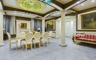 Vilă luxoasă cu o casă de oaspeți în Serbia - Poză 12