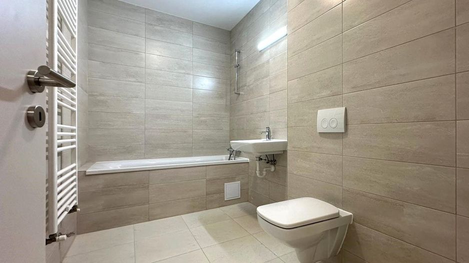 Vanzare apartament nou mobilat cu parcare si boxa Avantgarden 3 - Poză 21