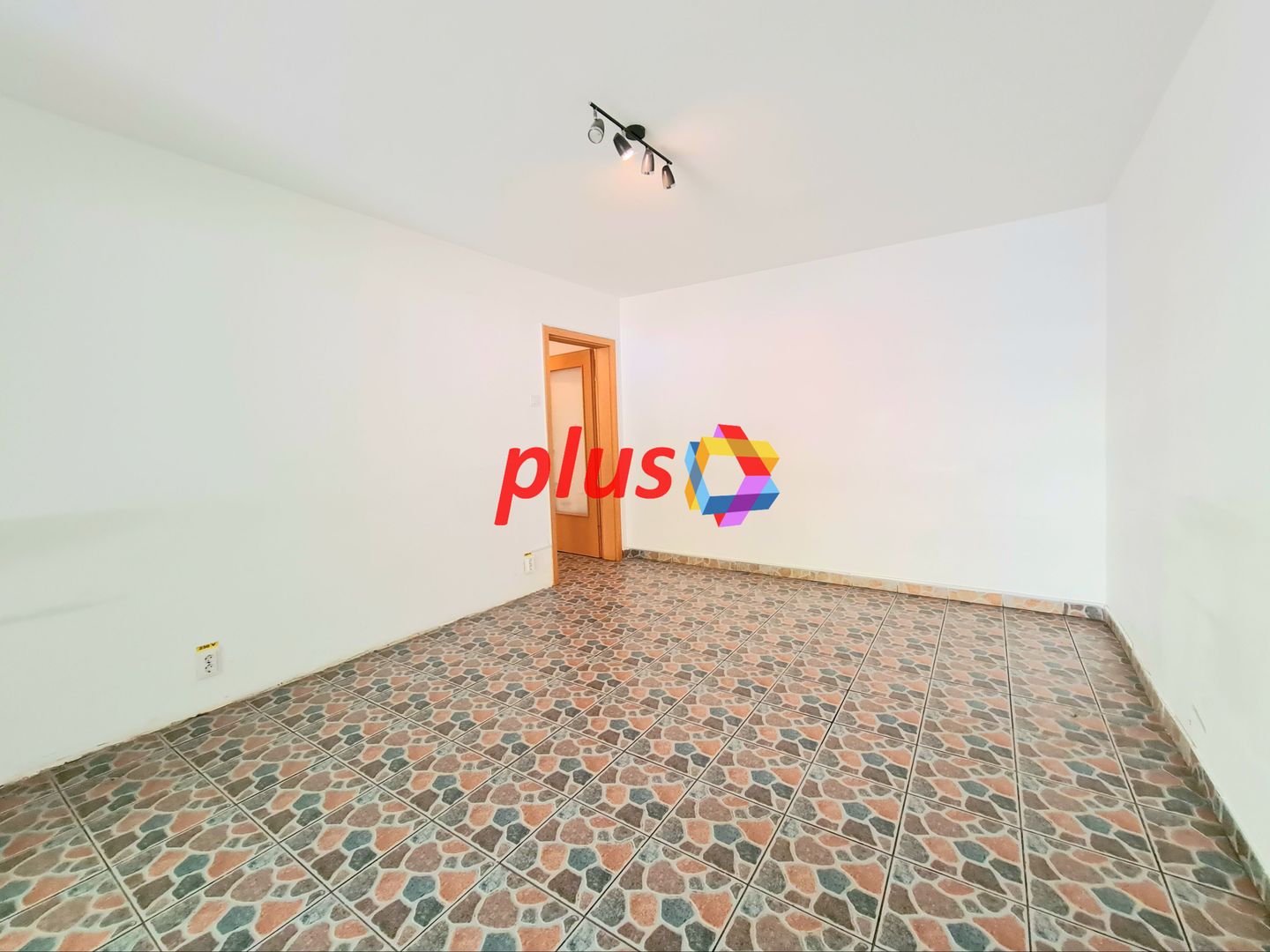 Spatiu birouri de vânzare Brasov - 55 mp  # www.Plus-Imo.ro - Poză 3