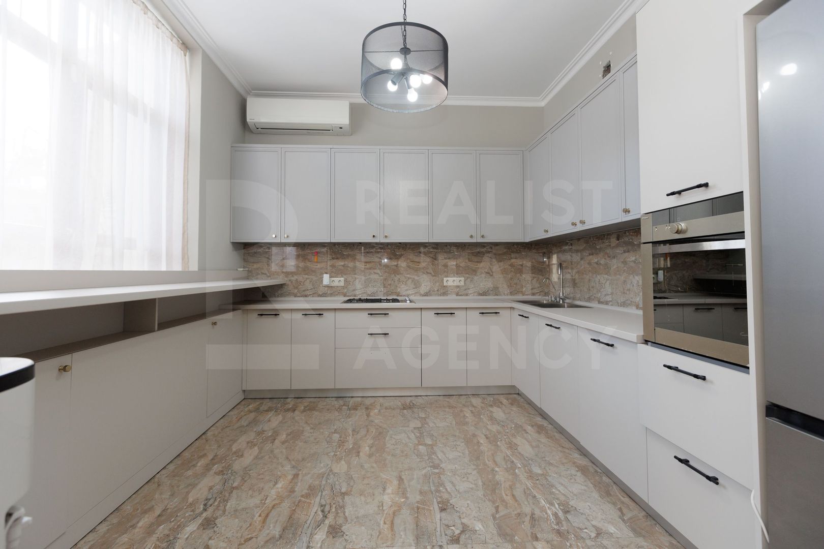 Chirie, casă, 3 nivele, strada Frumoasa, Centru - Poză 12