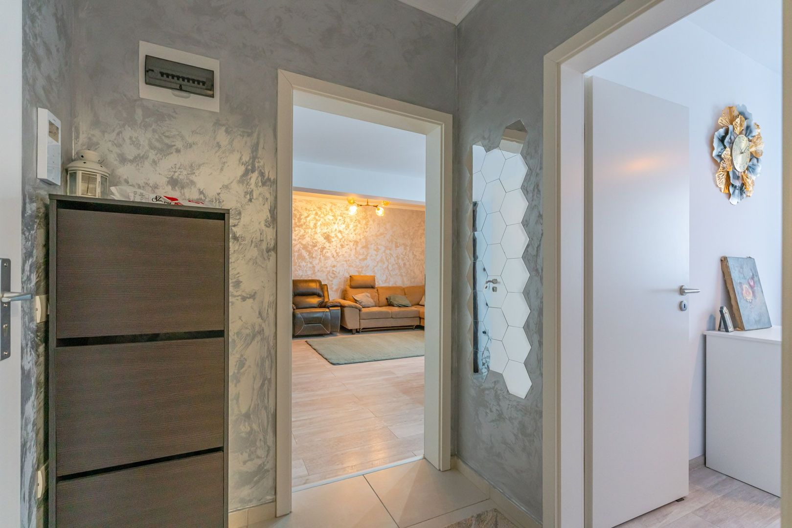 Studio mobilat și utilat, bloc 2020, etaj 3 – Terasă comuna amenajată - Poză 10