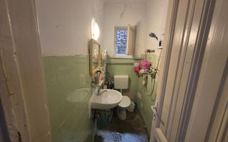 Apartament cu potențial situat pe strada Amzei. - Poză 10