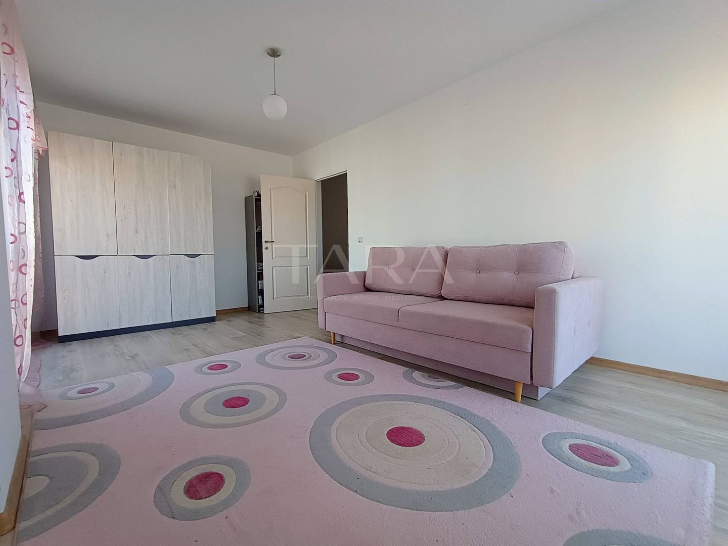 Apartament modern cu 2 camere, zona Europa - Poză 1