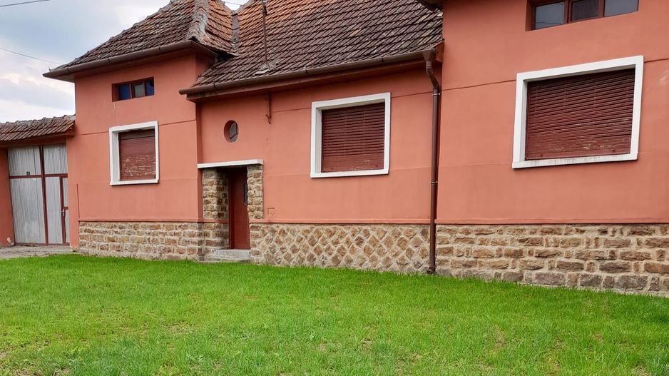 Casă 6 camere, livadă, 3 199 mp, Girisul Negru, Bihor. 42 000 E - Poză 2