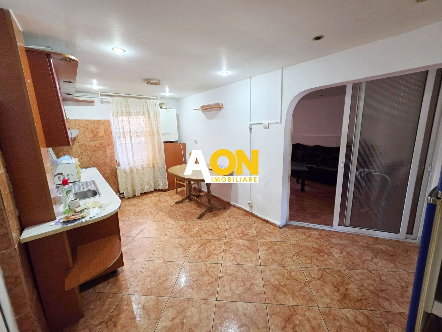 Apartament 2 camere, decomandat, 48 mp utili,  mobilat, zona Prestige - Poză 2