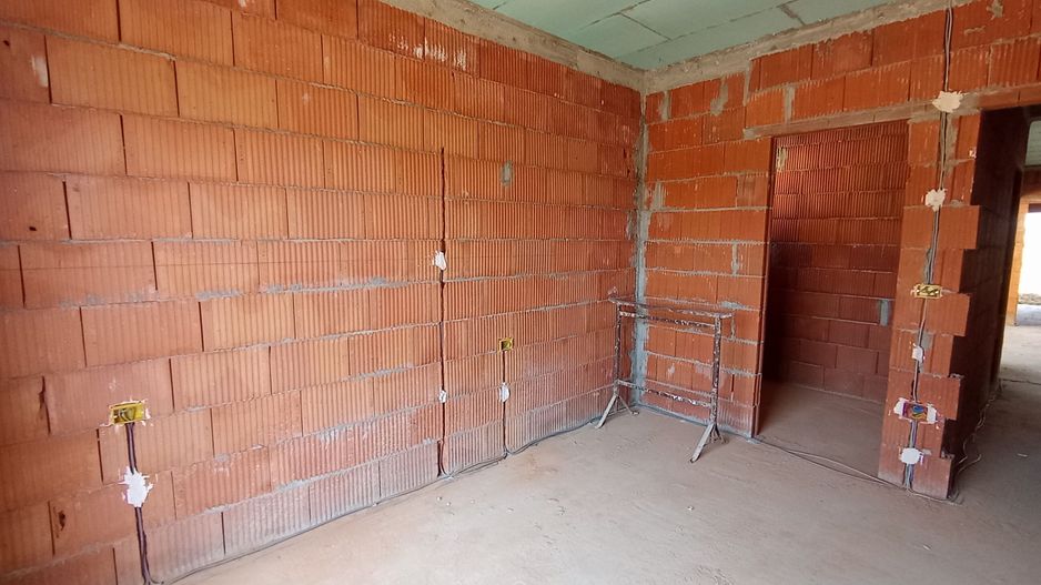 Sanandrei, Duplex pe Parter, 3 dormitoare, 2 Bai, Pozitie excelenta - Poză 7