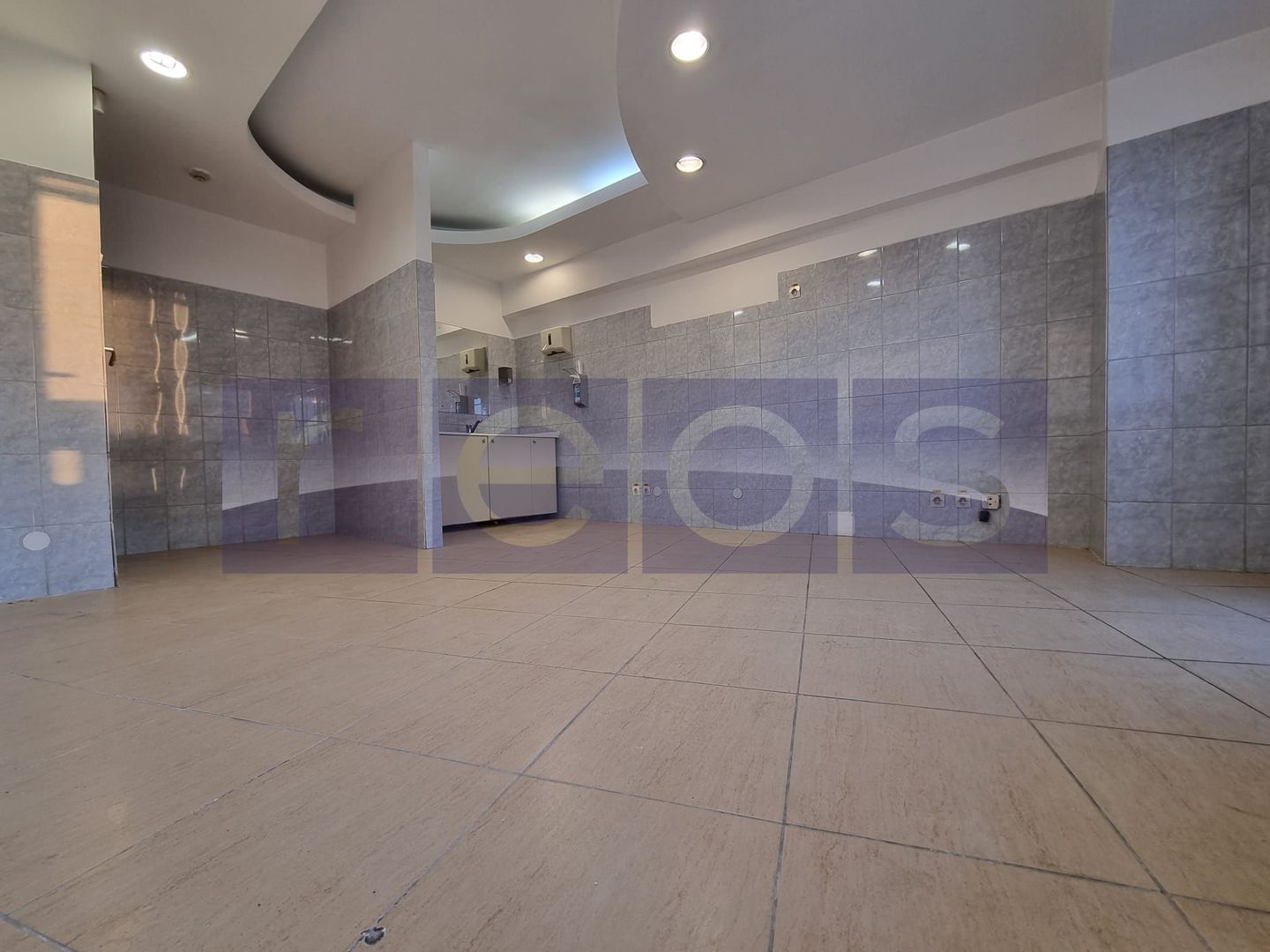 VANZARE SPATIU COMERCIAL | 15 CAMERE | ZONA UNIRII - Poză 33