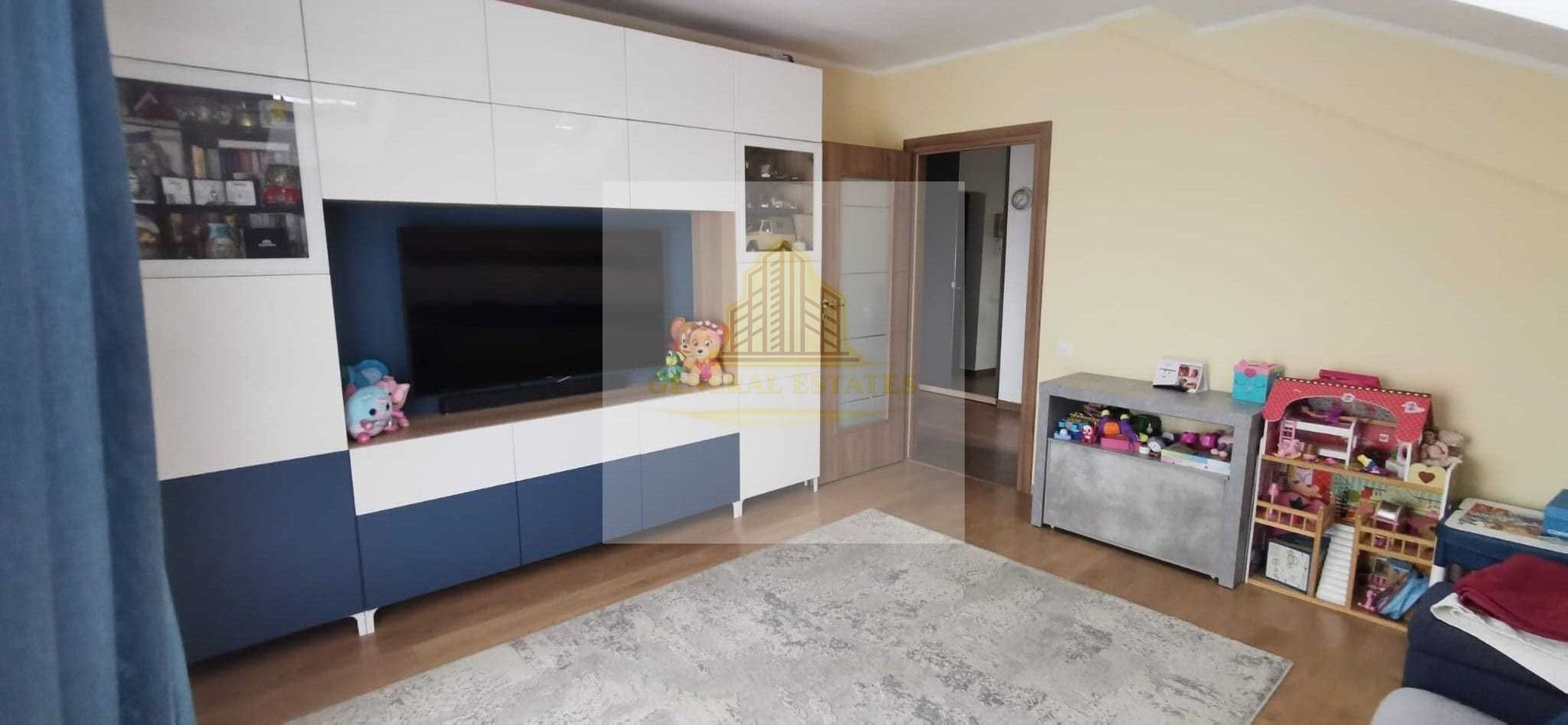 Apartament 2 camere Sanpetru cu parcare inclusă - Poză 2