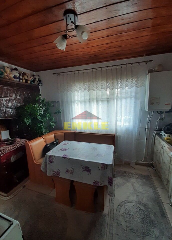 Casa cu 3 camere de vanzare in Botosani 156 mp cu teren 1100 mp - Poză 5