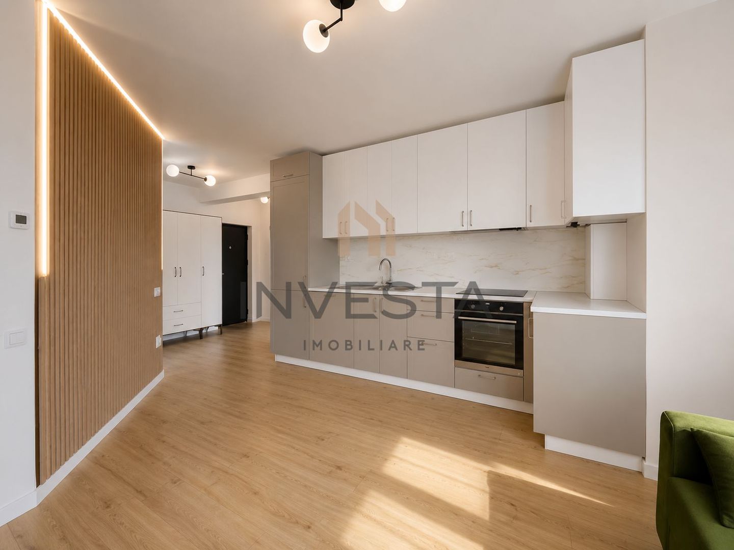 Apartament cu 3 camere si loc de parcare de inchiriat in zona Europa - Poză 3