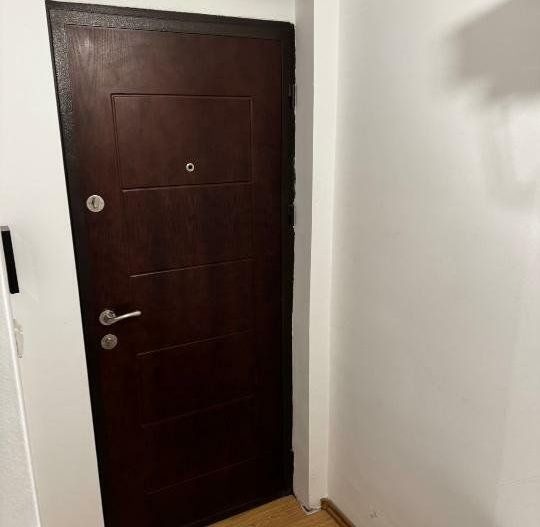 Proprietar - Vand apartament 2 camere mobilat la 5 minute de metrou Jiului - Poză 6