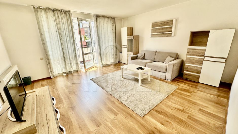 Vanzare 2 camere, in vila, etaj 1, decomandat, 63 mp utili, parcare - Poză 2