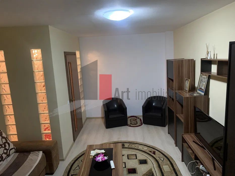 2 Camere Sala Palatului - Poză 2