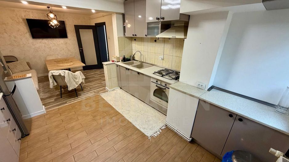 3 camere transformat in 2 - renovat 1 mai etaj 2 cu 2 bai - centrala - Poză 8