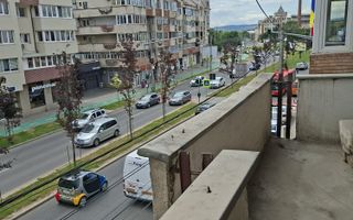 Apartament cu 4 camere de vanzare/centru Turda - Poză 5
