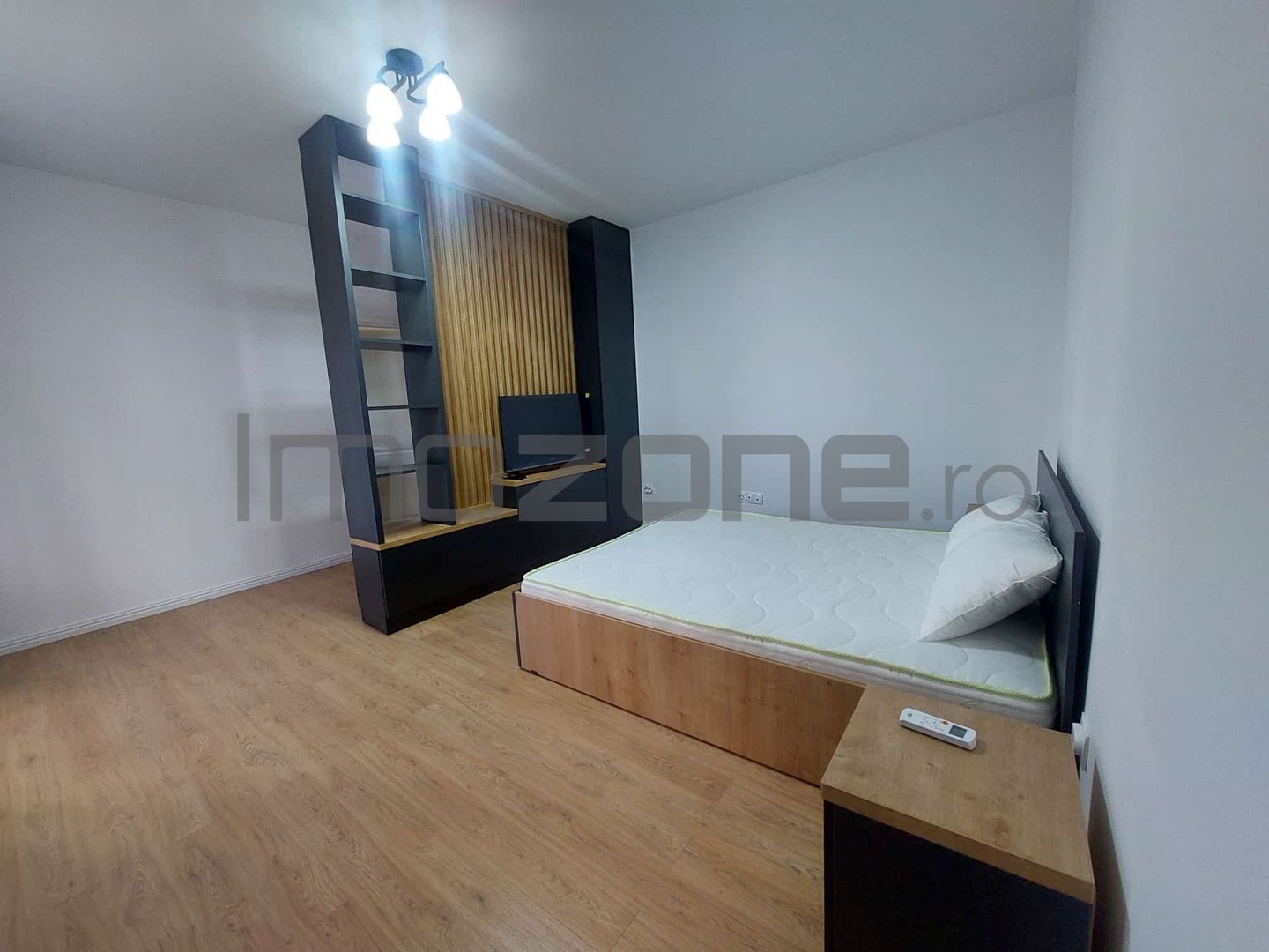 Garsoniera, 42 mp, decomandata, bucatarie 11 mp, mobilata/utilata - Poză 1