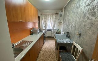 Apartament 3 camere | Etaj intermediar | Balcon | Lift | Vasile Aaron - Poză 4