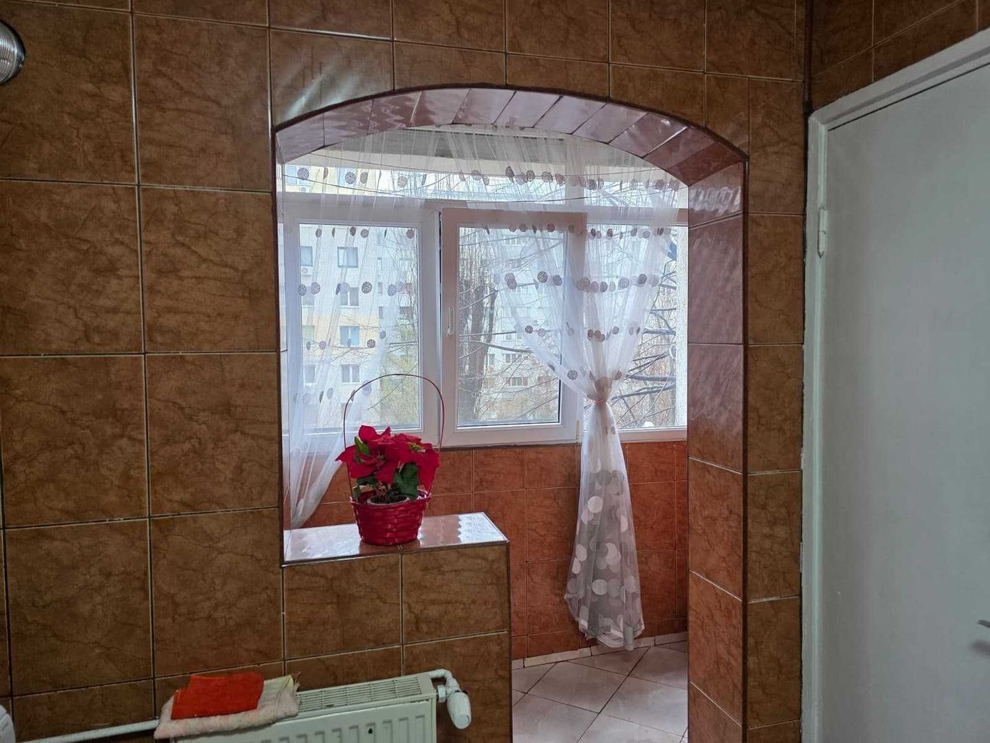 2 camere decomandat, etaj 3, mobilat, aproape metrou si Penny - Poză 6