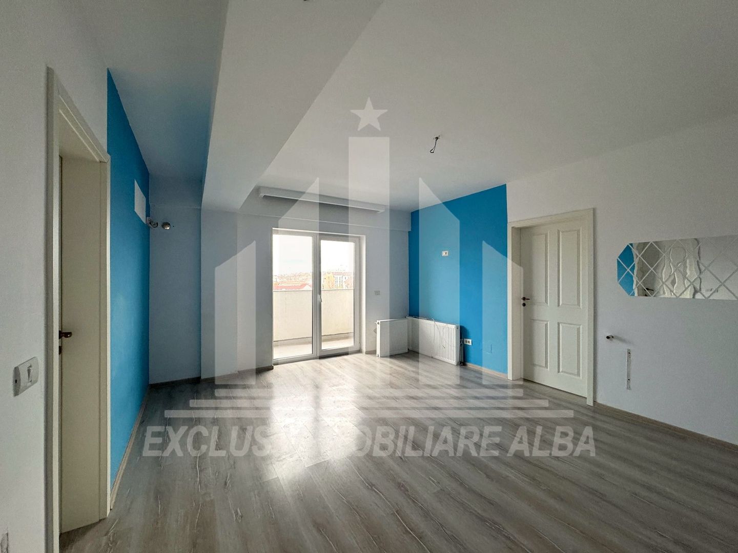 Apartament cu 2 camere de vanzare, Maieri - Poză 1