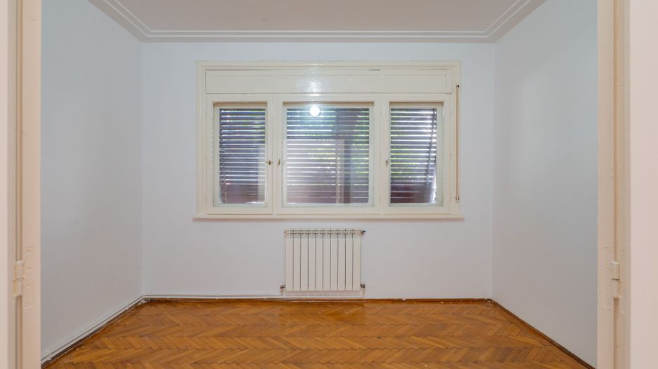 Raritate | Casa Căsătoriilor | Apartament în vilă, curte, 2 garaje! - Poză 13