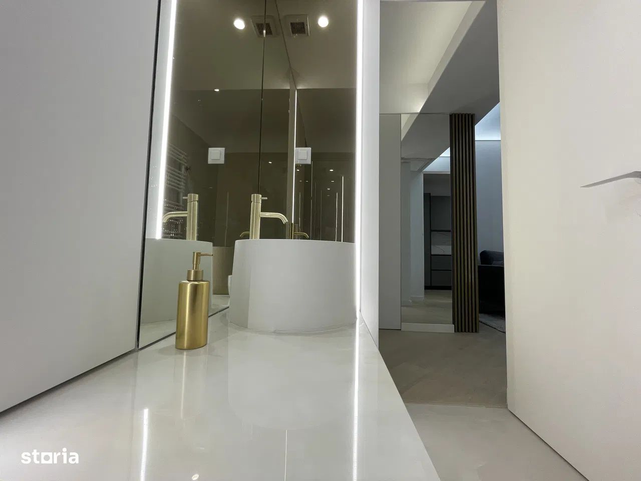 Studio dublu -  complex Cortina North - Poză 10