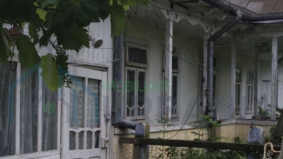 Casă Bătrânească în Satul Moreni, Comuna Prisecani, Iași - Poză 2
