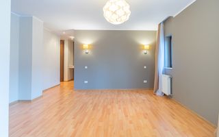 Vanzare - vila spatioasa cu gradina - Condominiu - Iancu Nicolae - Poză 15