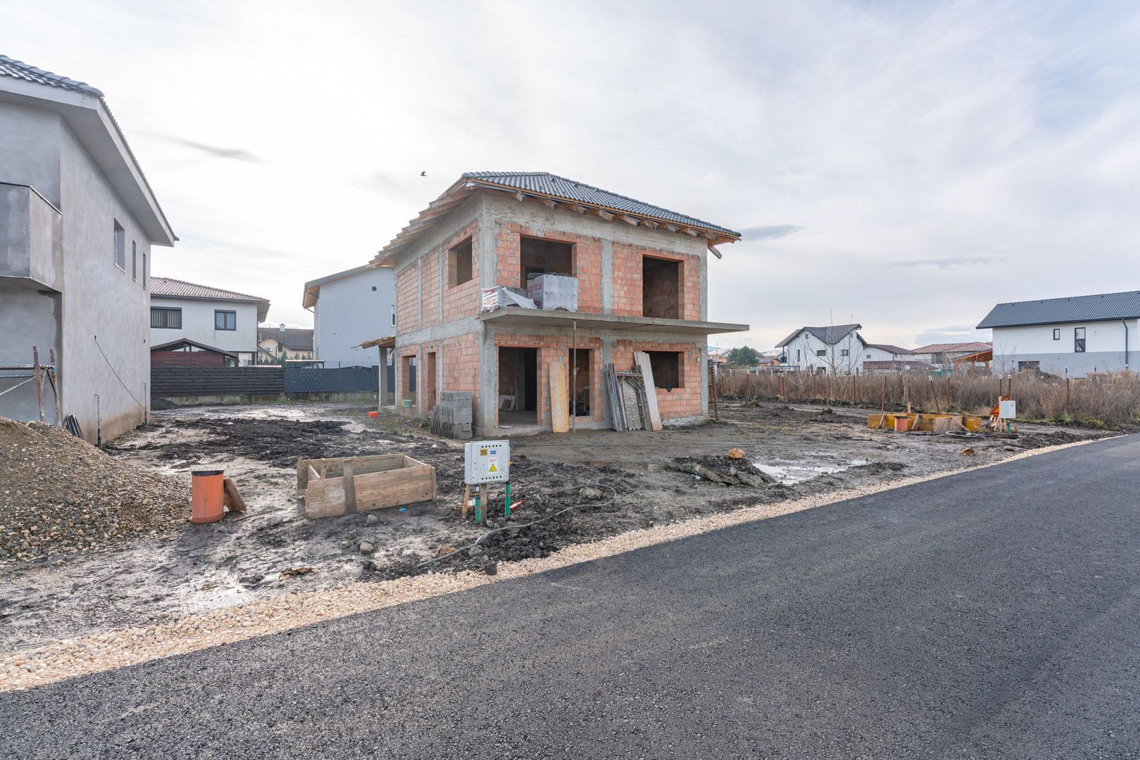 Vânzare Casă Individuală 134 mp, acces asfaltat și toate utilitățile - Poză 3