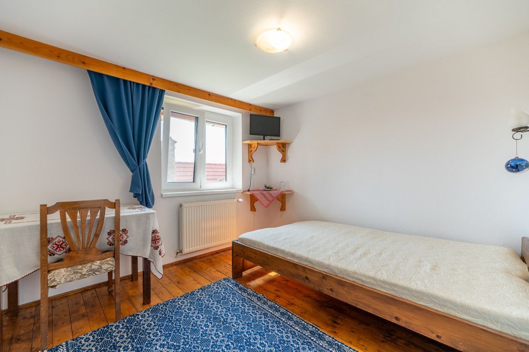 Casa + Pensiune deosebita - Orlat, Sibiu - Poză 34