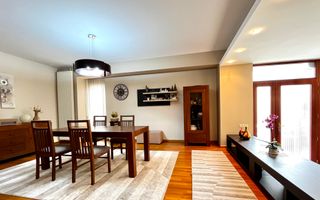 Casa spațioasă și primitoare cu garaj dublu, în Braytim – Soarelui - Poză 5