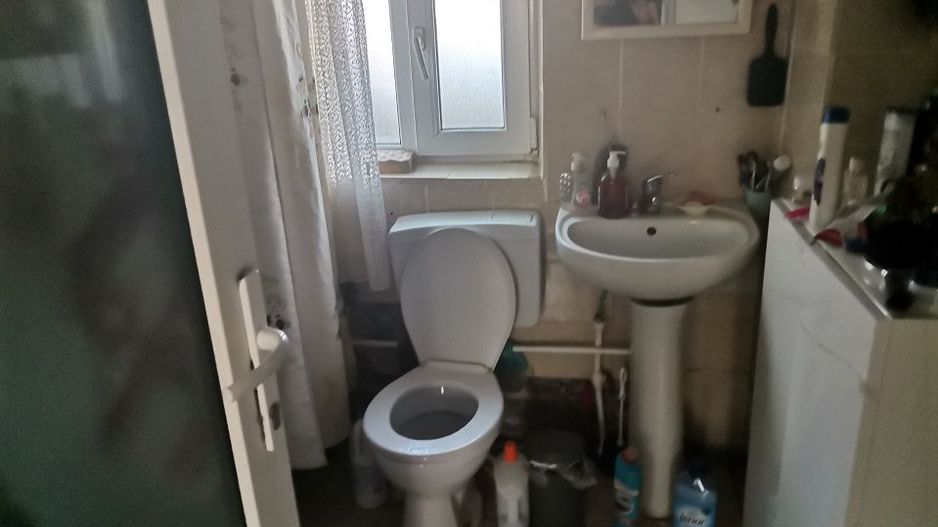 Vanzare casa Ratesti, stradal - Poză 6