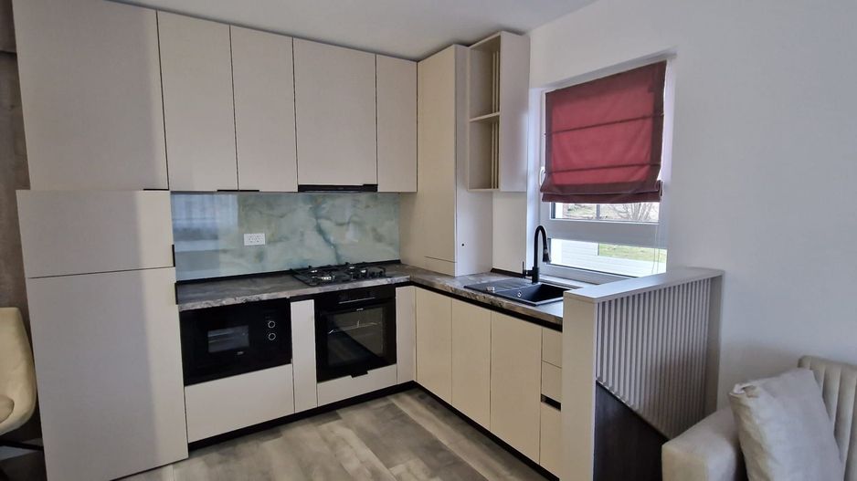 Apartament 2 camere , 50.5mp, 90000euro cu TVA +loc parcare-Rediu - Poză 1