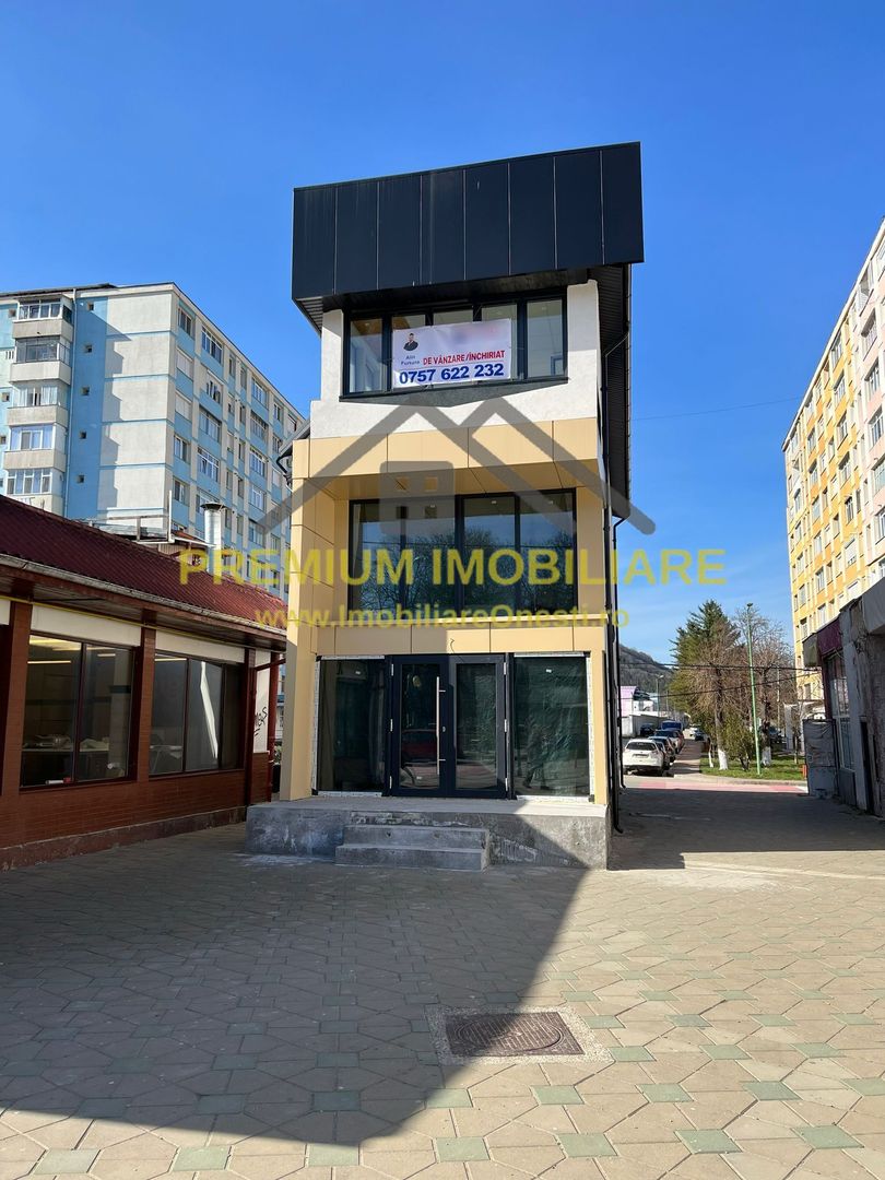 Spatii Comerciale de Vanzare/Inchiriat Onesti - Zona Ultracentrala - Poză 1