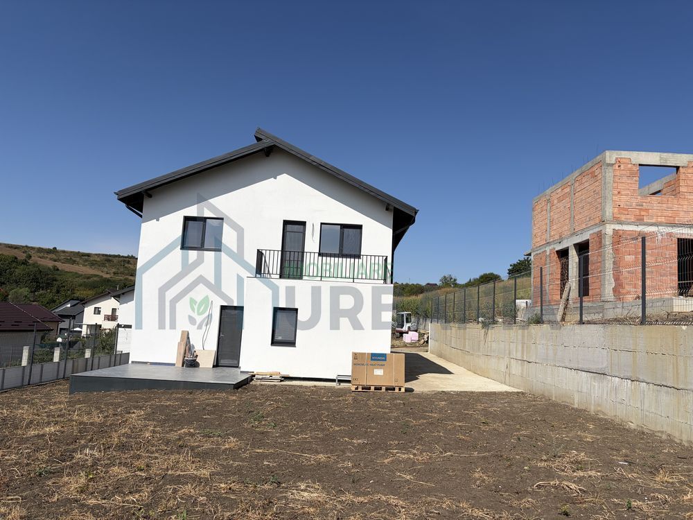 Vila cu 4 camere în Aroneanu, Iași – 500 mp teren, la cheie - Poză 3