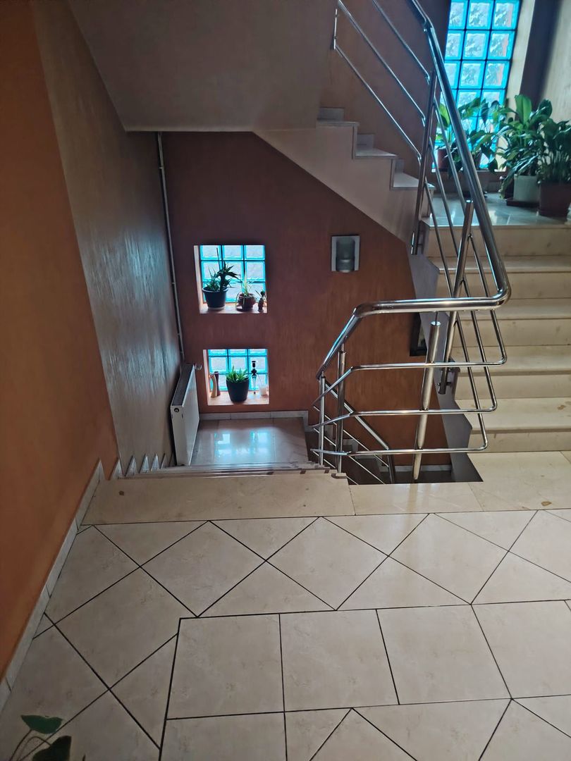 Vilă spațioasă P+1+M cu curte și garaj – Colentina - Poză 13