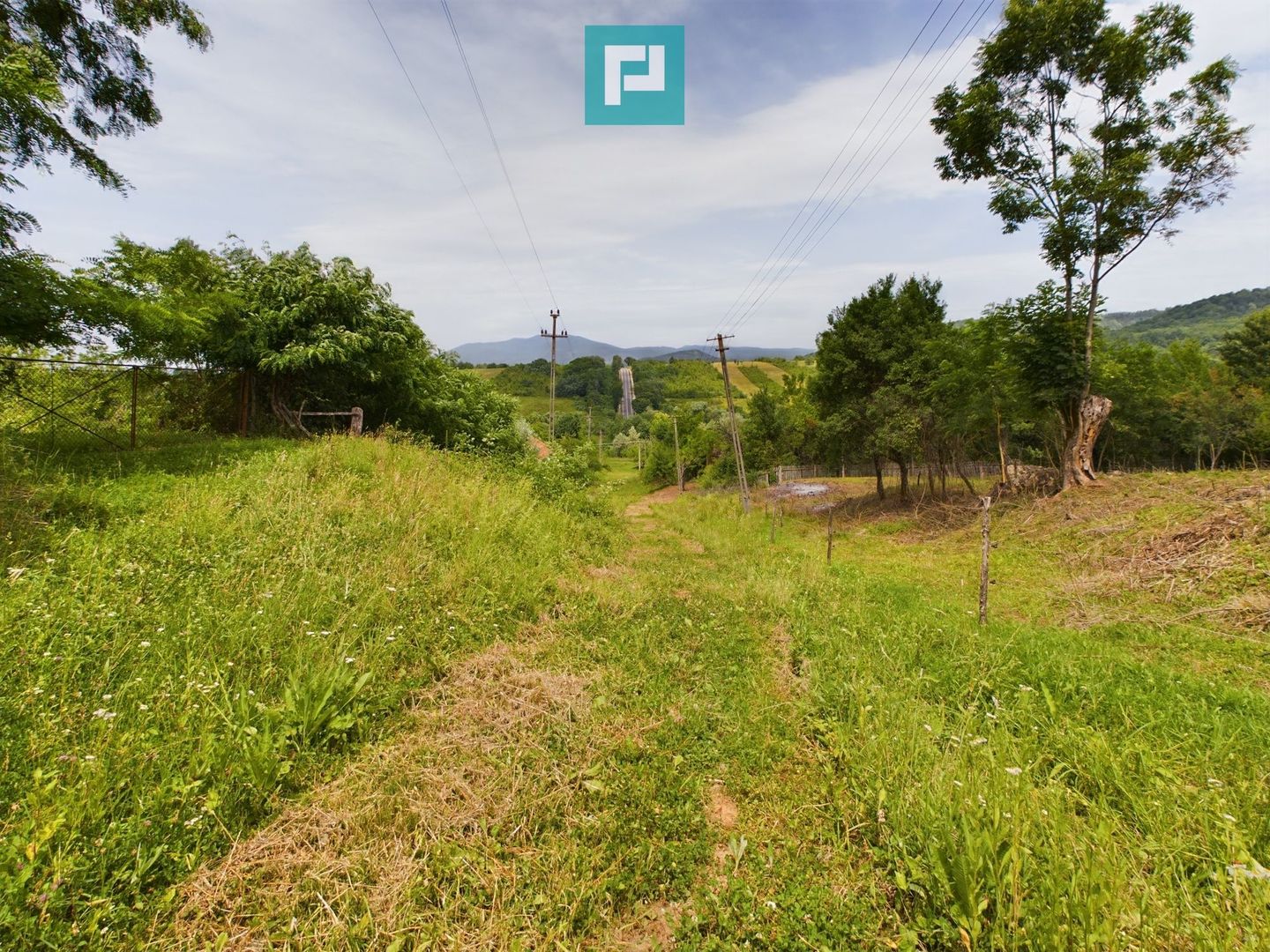 Loc de casă cu construcție în Dezna! - Poză 11