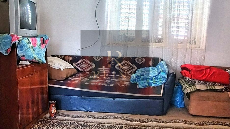 Casă cu teren 800 mp la 25 km de Sibiu – 3 camere - Poză 3