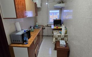 vand apartament 3 camere zona ultracentrala,vedere la Dunare ,etaj 2, - Poză 9