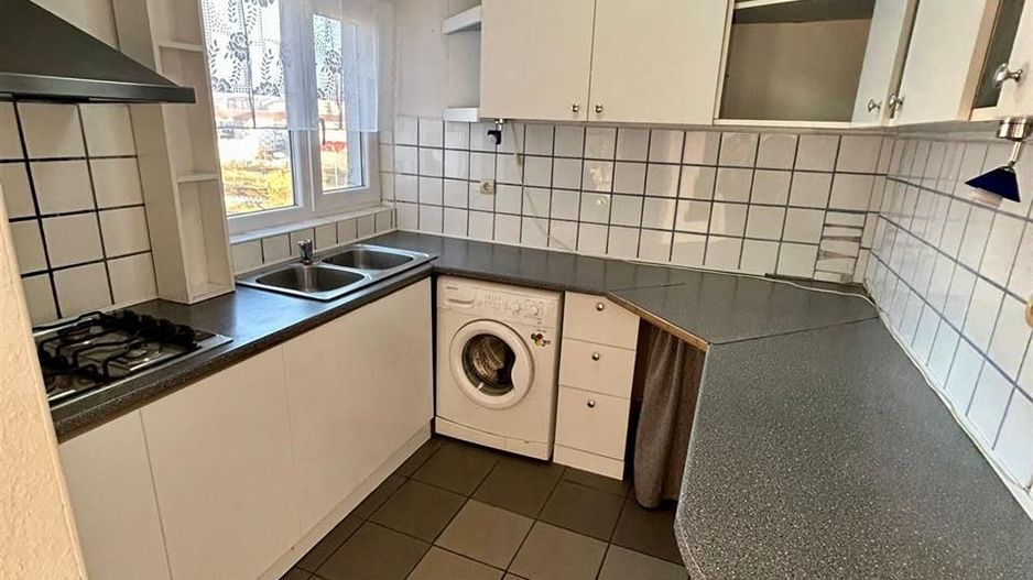 APARTAMENT 2 CAMERE SPLAIUL CRISANEI - Poză 3